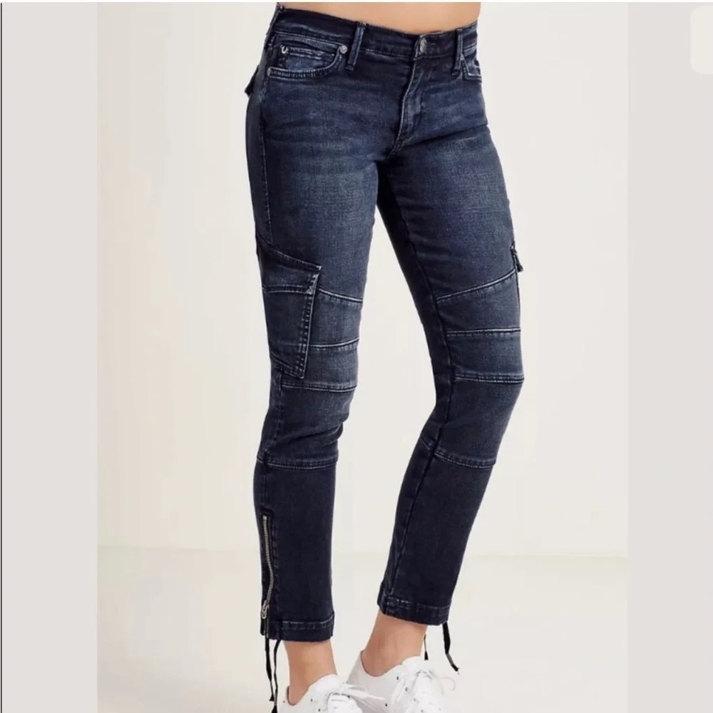 True Religion Halle Mid Rise Super Skinny Cargo Moto Jean Size 25
